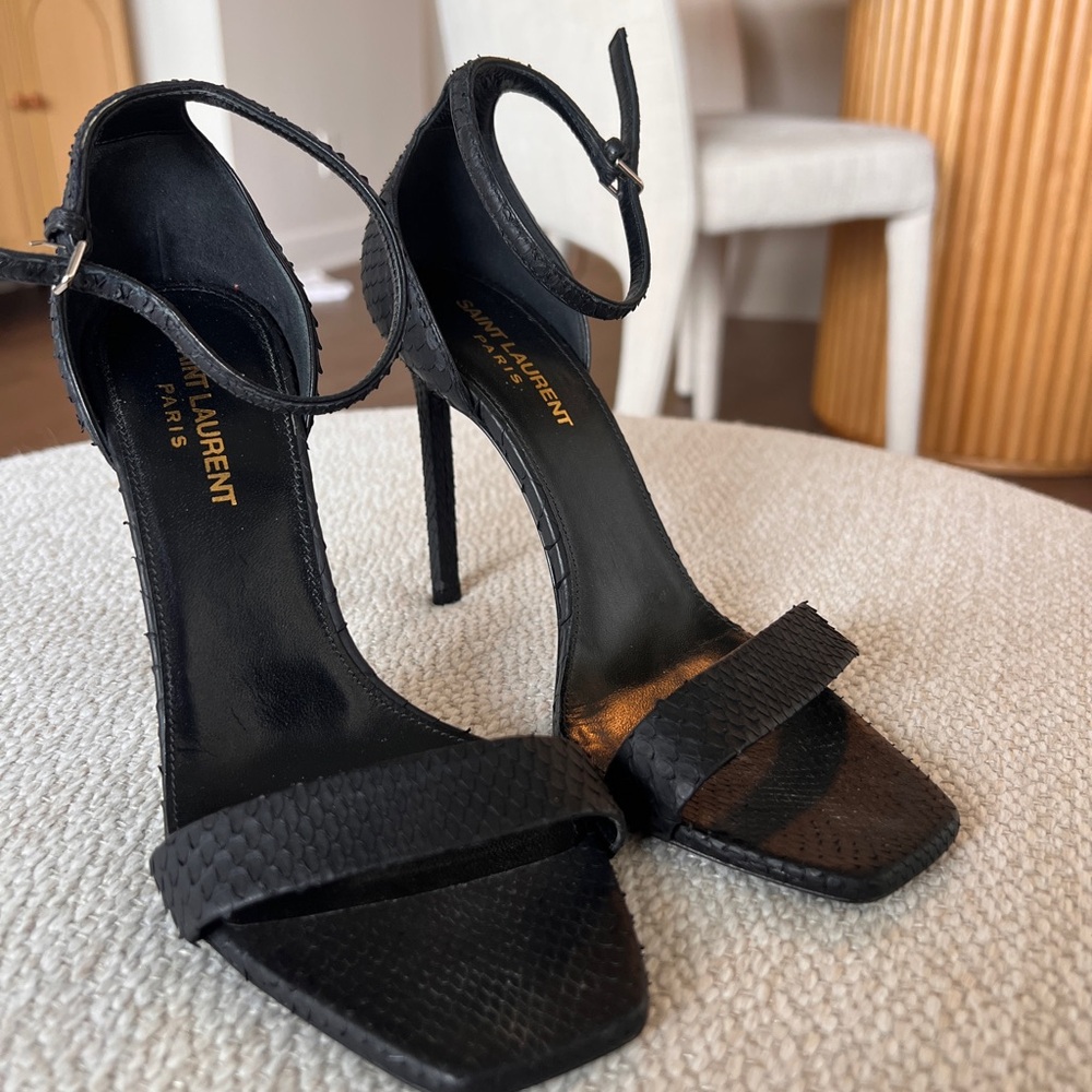 Saint Laurent Snakeskin Black Heel sandals